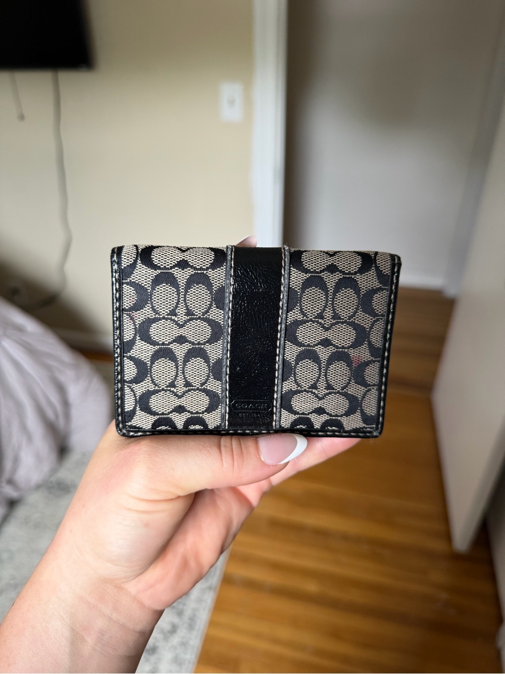 Coach Signature Canvas Card Holder in Black and Tan